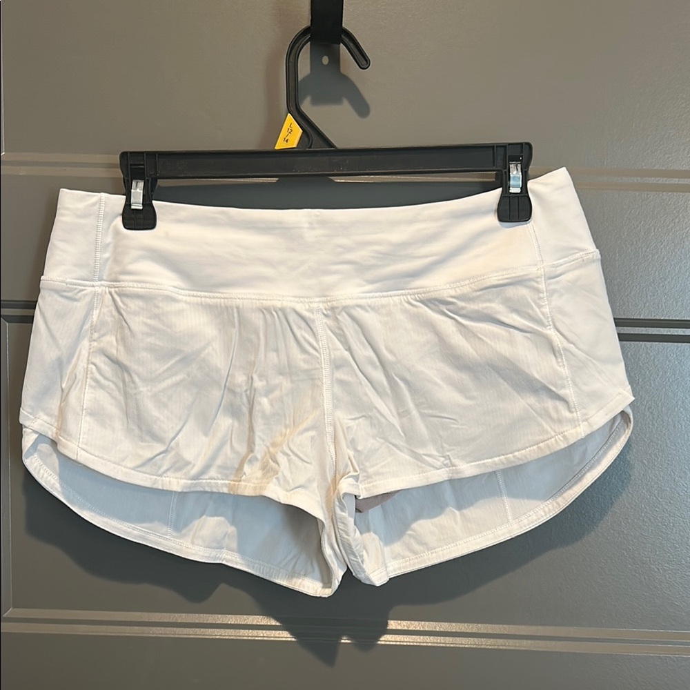 Lululemon Athletica White Speed-up LR 2.5” New without tags